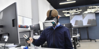 В Саратове новый фиджитал-центр построят у стадиона «Локомотив» В Саратове новый фиджитал-центр построят у стадиона «Локомотив»