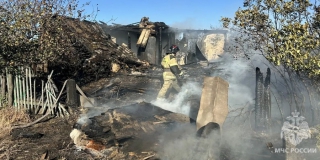 На пожаре в Сырт-Смоленке погибла пенсионерка На пожаре в Сырт-Смоленке погибла пенсионерка