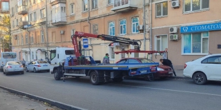 В Саратове на эвакуаторщика завели дело за распыление баллончика в лицо водителю В Саратове на эвакуаторщика завели дело за распыление баллончика в лицо водителю