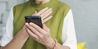 В Балакове 67-летняя женщина поверила «сотрудникам Центробанка» и лишилась 5 млн В Балакове 67-летняя женщина поверила «сотрудникам Центробанка» и лишилась 5 млн