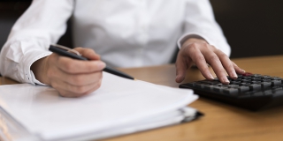 В Саратове бухгалтер через суд добилась компенсации за незаконное увольнение В Саратове бухгалтер через суд добилась компенсации за незаконное увольнение