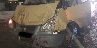 На Политехнической водитель пострадал в массовом ДТП с экскаватором На Политехнической водитель пострадал в массовом ДТП с экскаватором