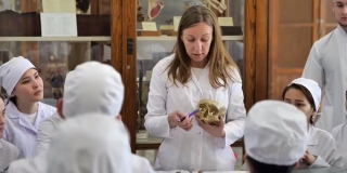 Саратовская область получит более 50 млн рублей на зарплаты медикам Саратовская область получит более 50 млн рублей на зарплаты медикам