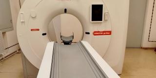 В Энгельсской поликлинике установили современный компьютерный томограф В Энгельсской поликлинике установили современный компьютерный томограф