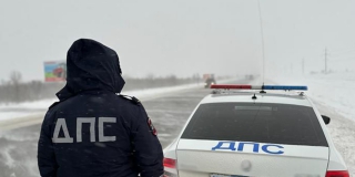 На трех трассах в Саратовской области из-за непогоды ввели ограничения На трех трассах в Саратовской области из-за непогоды ввели ограничения