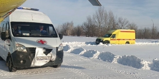 Санавиация доставили в Саратов подростков после страшного ДТП под Балаковом Санавиация доставили в Саратов подростков после страшного ДТП под Балаковом