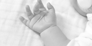 В Энгельсе завели дело по факту смерти 10-месячной девочки В Энгельсе завели дело по факту смерти 10-месячной девочки