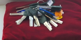 Балаковским медикам вручили ключи от новых квартир Балаковским медикам вручили ключи от новых квартир