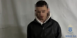 Житель Крыма стал курьером мошенников в Саратове ради помощи беременной жене Житель Крыма стал курьером мошенников в Саратове ради помощи беременной жене