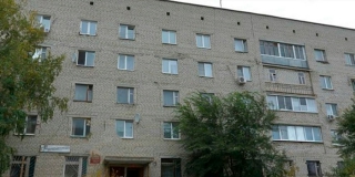 В Вольске общежитие с изношенной на 85% кровлей не признают аварийным В Вольске общежитие с изношенной на 85% кровлей не признают аварийным