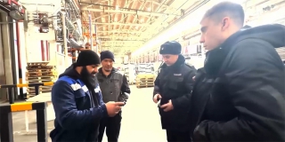 � ����������� ������� �������� ����� 700 ������������ ���������