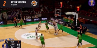 Центровой «Автодора» отличился красивым блок-шотом Центровой «Автодора» отличился красивым блок-шотом