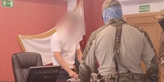Саратовского таможенника отправили в колонию за провокацию к даче взятки Саратовского таможенника отправили в колонию за провокацию к даче взятки