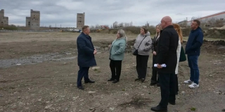 В Авиаторе дольщиков уговаривают заключить новые договоры с нелегальной стройкой В Авиаторе дольщиков уговаривают заключить новые договоры с нелегальной стройкой
