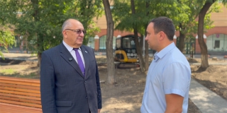 Молчанов: В сквере на Астраханской планируют высадить более 300 деревьев Молчанов: В сквере на Астраханской планируют высадить более 300 деревьев