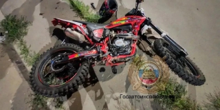 В Солнечном-2 юная пассажирка питбайка пострадала в ДТП с «Ниссаном» В Солнечном-2 юная пассажирка питбайка пострадала в ДТП с «Ниссаном»