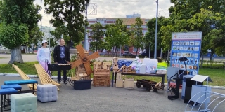 На Театральной площади прошла ярмарка изделий заключенных ИК-33 На Театральной площади прошла ярмарка изделий заключенных ИК-33