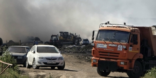 В Красноармейске тушат крупное возгорание на свалке мусора В Красноармейске тушат крупное возгорание на свалке мусора
