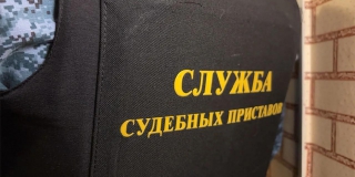 В Аткарске дебошира оштрафовали за нападение на полицейского и его оскорбление В Аткарске дебошира оштрафовали за нападение на полицейского и его оскорбление