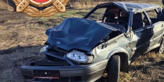 В Екатериновском районе опрокинулся «ВАЗ»: водитель погиб, пассажир в больнице В Екатериновском районе опрокинулся «ВАЗ»: водитель погиб, пассажир в больнице