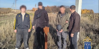 В Гагаринском районе задержали закладчика с особо крупной партией метадона В Гагаринском районе задержали закладчика с особо крупной партией метадона