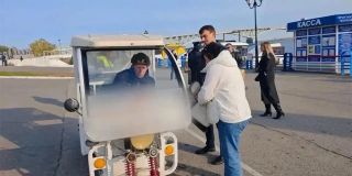 На Набережной Космонавтов выявлены велорикши на пешеходных зонах На Набережной Космонавтов выявлены велорикши на пешеходных зонах