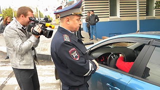 Полковник ГИБДД отметил вызывающее поведение владельцев тонированных авто