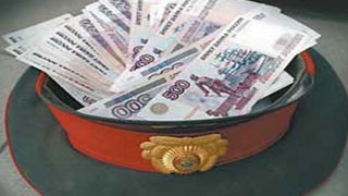 Бизнес-леди не стали сажать за взятку полицейскому Бизнес-леди не стали сажать за взятку полицейскому