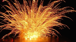 В Саратове взорвался магазин пиротехники В Саратове взорвался магазин пиротехники