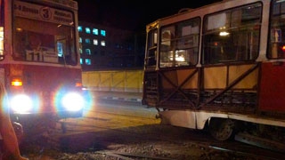 Два трамвая столкнулись на встречке в центре Саратова